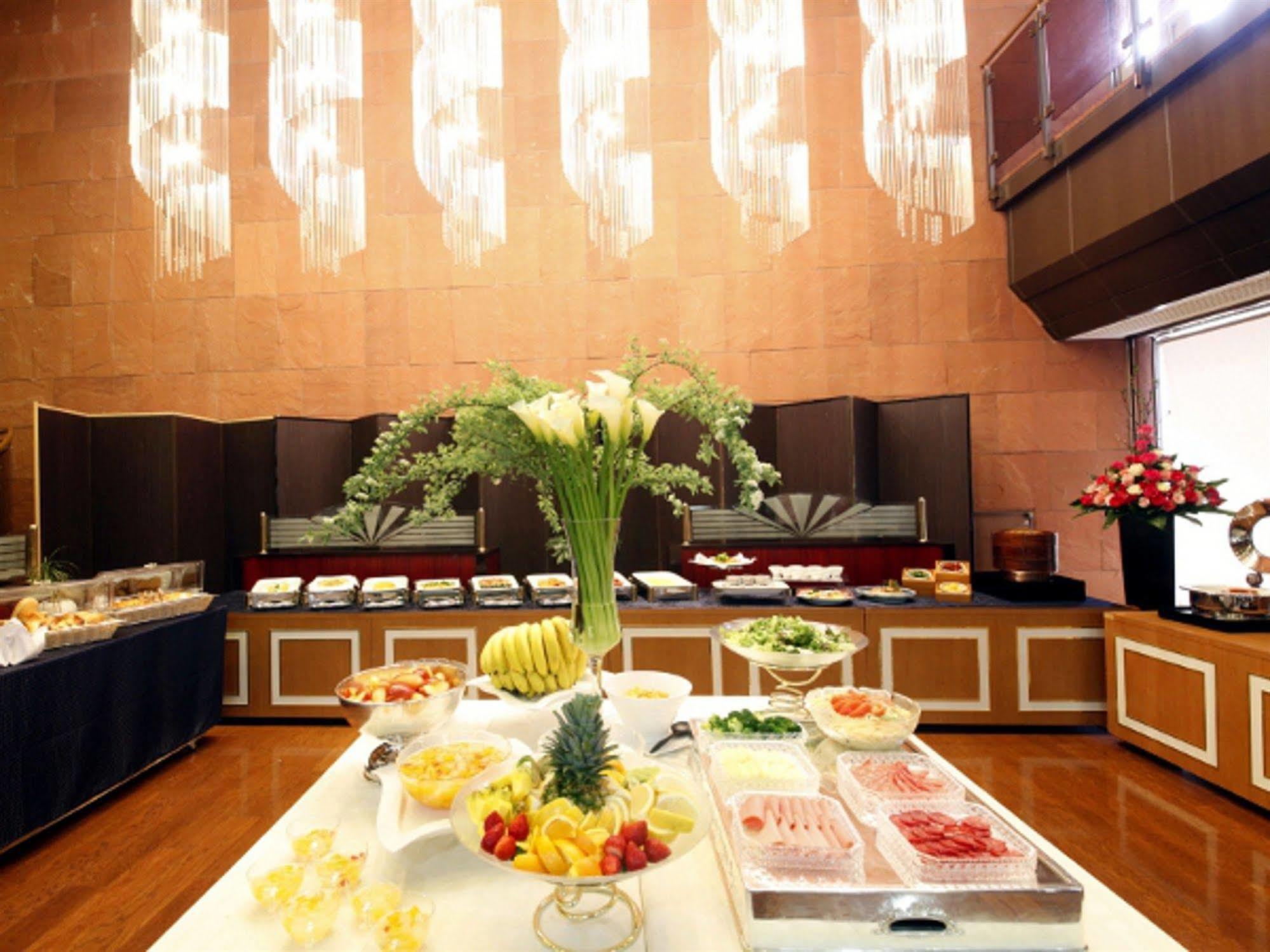 Central Hotel Yokosuka Ngoại thất bức ảnh