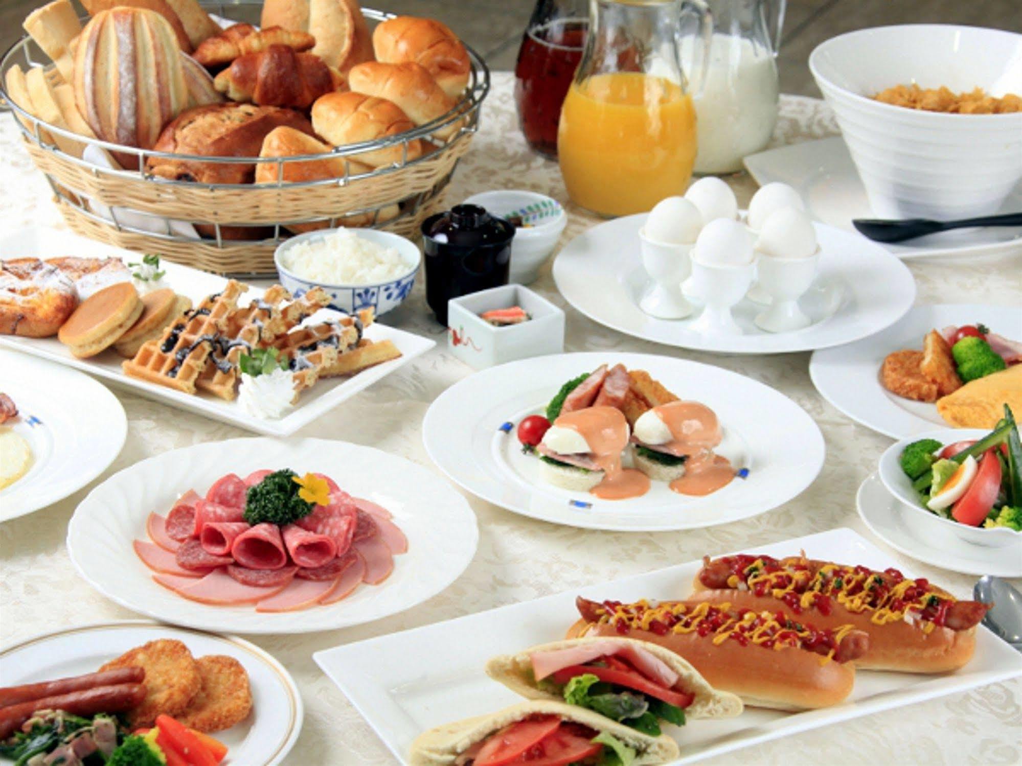 Central Hotel Yokosuka Ngoại thất bức ảnh
